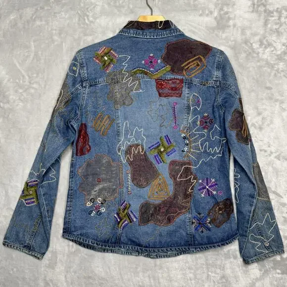 Chico's Jacket Womens 1 Medium Blue Denim Embroidered Applique Boho Mixed Media - Picture 10 of 10